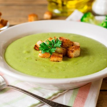 Crema di broccoli con crostini croccanti