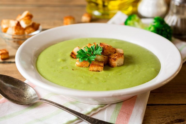 Crema di broccoli con crostini croccanti