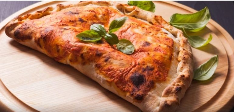 Calzone napoletano